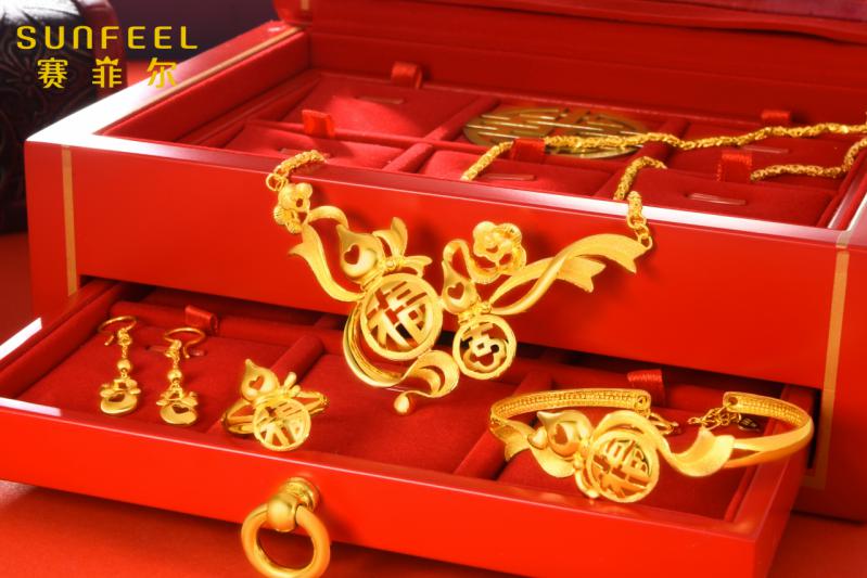 赛菲尔珠宝全国40余家品牌专卖店璀璨开业 2019新年大吉